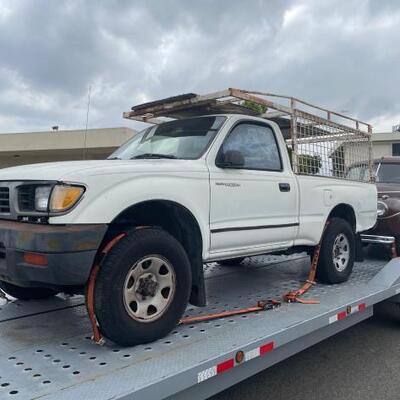 Lot 70: Year: 1996
Make: Toyota
Model: Tacoma
Vehicle Type: Pickup Truck
Mileage: 276926
Plate:  6A33695
Body Type: 2 Door Cab; Regular;...