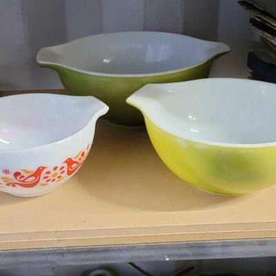 #5508 â€¢ Pyrex Bowls