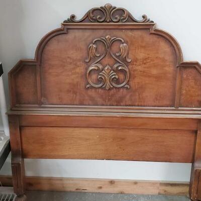 #2912 â€¢ Wooden Headboard Measurements: Height: 50" Length: 43". 