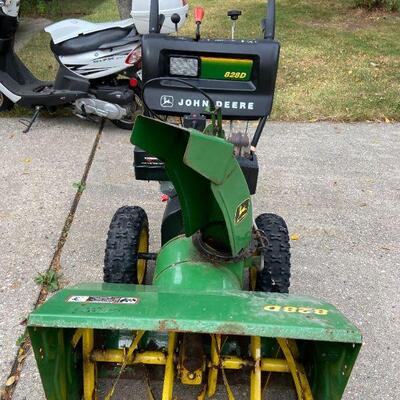 John Deere 828D Snow Blower. S/N JH2RD06017K501665
Auction Estimate $75.00-$150.00