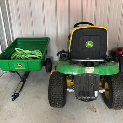 John Deere Lawn Tractor 100 Series. 2018. Hours 39.3. PIN 1GXE120ETJJ019291
Auction Estimate $300-$600
