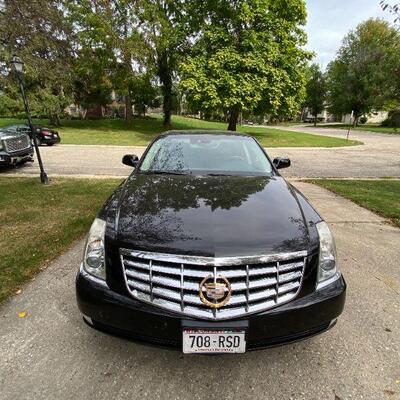 2009 Cadillac DTS. VIN 1G6KD57949U10809. Mileage 84,796
Auction Estimate $5,500-$8,000