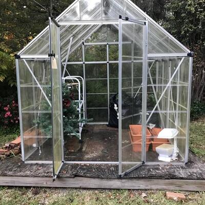 greenhouse $700
94 X94"