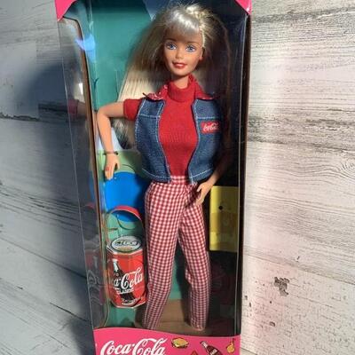NIB Coca-Cola Picnic Barbie