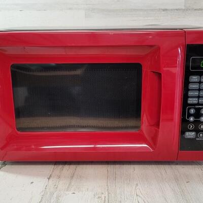 Small Walmart 7000 Watt Microwave, tested & works