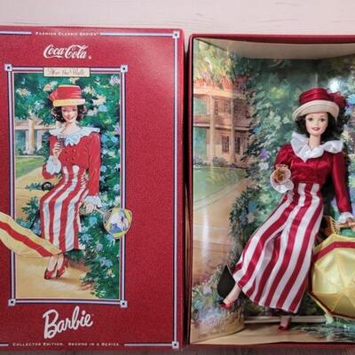 NIB 1997 Coca-Cola After the Walk Barbie
