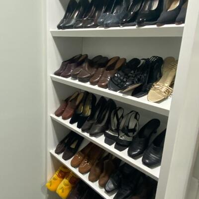Size 7 1/2-8 Shoes