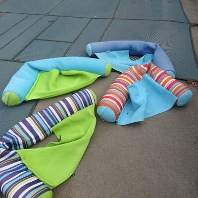 Pool floaties
