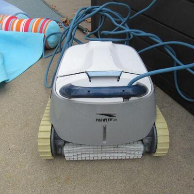 Prowler 920 Kreepy Krauly by Pentair pool robot