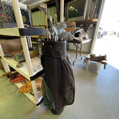 #6510 â€¢ Golf Bag and Clubs