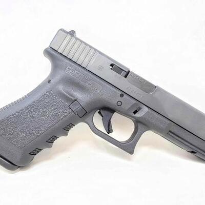 #1018 â€¢ Glock 17 9x19 Semi-Auto PistolSerial Number: BEGF007
Barrel Length: 4"

California Transfer Available. Ca and out of state...