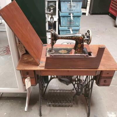 #2862 â€¢ Singer Sewing Table with Machine