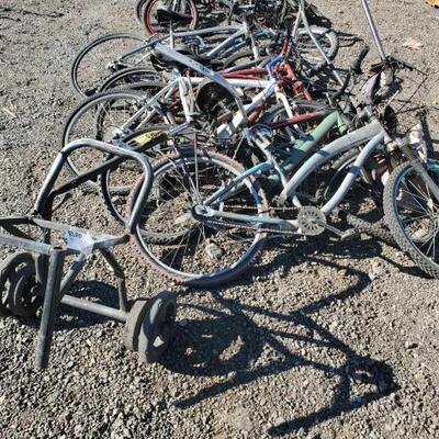 #10046 â€¢ (7) Bicycles: Brands Include Huffy, Roadmaster, Marin, Cannondale and More!. 