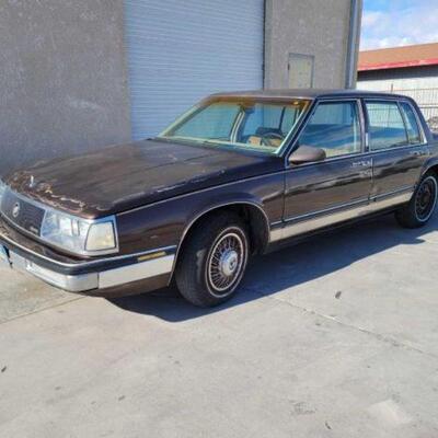 #194 â€¢ 1985 Buick Electra: Year: 1985
Make: Buick
Model: Electra
Vehicle Type: Passenger Car
Mileage: 65,697
Plate: 1NBN652
Body Type:...