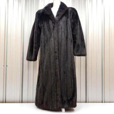 #502 â€¢ Goldwaters Fur Coat