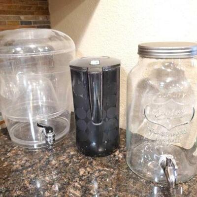 #4006 â€¢ (2) Beverage Dispensers and Brita Pitcher: 