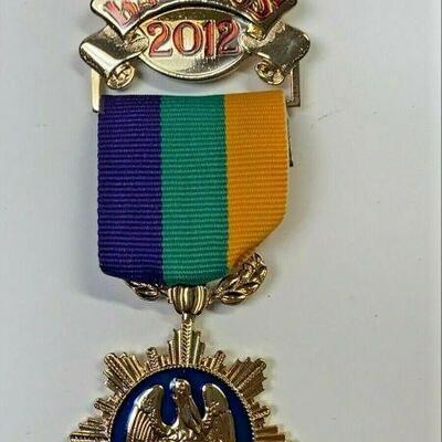 https://www.ebay.com/itm/115046475041	BACCHUS 2012 PELICAN MEDALLION NEW ORLEANS MARDI GRAS KREWE FAVOR MGS640		 Offer 		69.99
