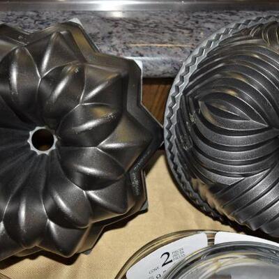 Nordic Ware Bundt Pan Collection â€“ 11 different designs 