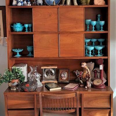Johnson Carper Mid-Century Modern Walnut Desk with Tapered Top Hutch & Chair, 