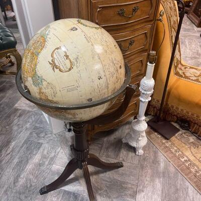 Standing Globe