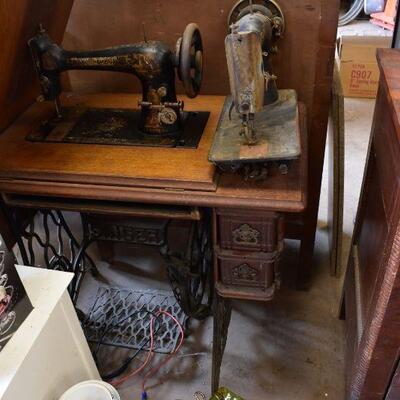 Antique Treadle Machine