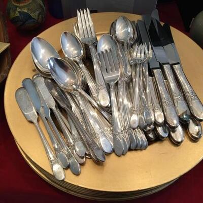 Flatware Set