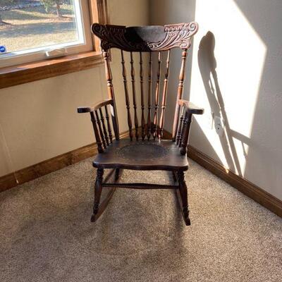Pressed back rocker