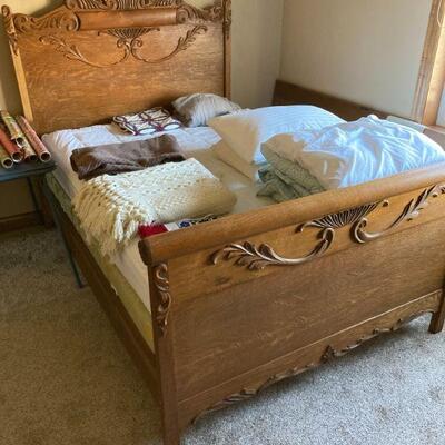 Antique oak bed