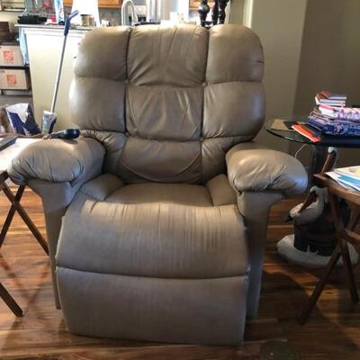 Golden Electronic Lift Chair $250