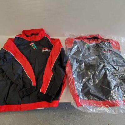 #5220 â€¢ 2 XL Snap-On Windbreakers
