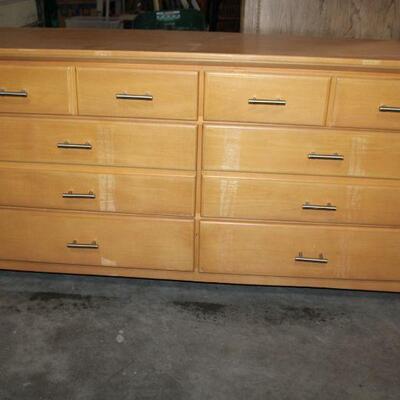 Go To Bid at www,whynotmarketplace.hibid.com