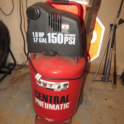 Air compressor 