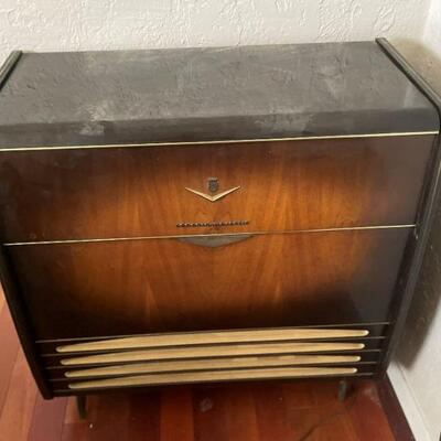 Grundig Majestic 1958 console