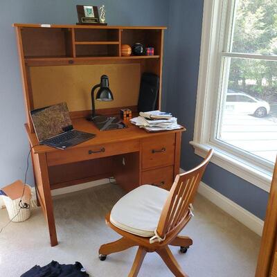 maple desk and chair