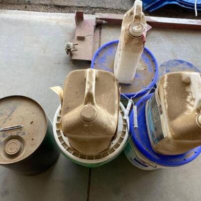 #2032 â€¢ Cleaner/Degreaser, SAE-30 Motor Oil, And More