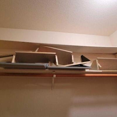 #1608 â€¢ Wall Book Shelves
