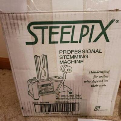 #1422 â€¢ Professional Steming Machine in Original Box