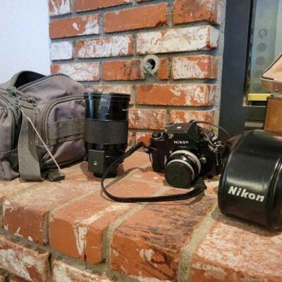 332 â€¢ Camera Bag And Lenses. 