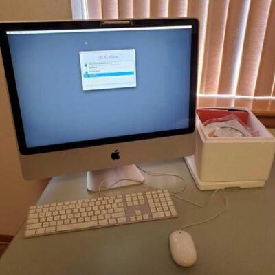 #1626 â€¢ 24" Apple Desktop with Keyboard and Mouse