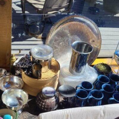 Decor items.