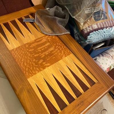 Folding chess board