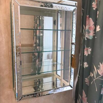 $125
16 X 7 X 24"