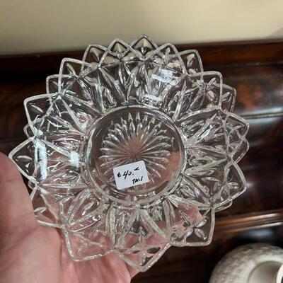 Glass dish