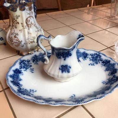 Chocolate pot, Flow Blue