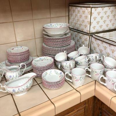 Johnson Brothers "Summer Chintz"  12+ place settings