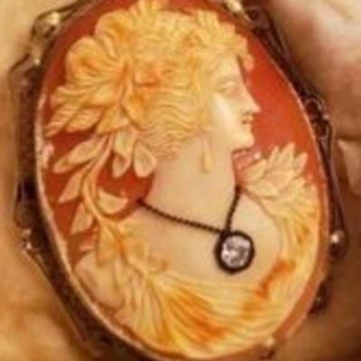 Cameo Closeup