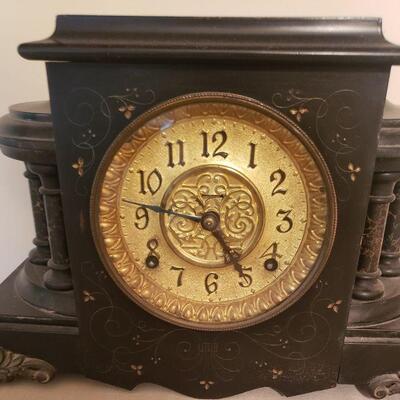 Mantle clock