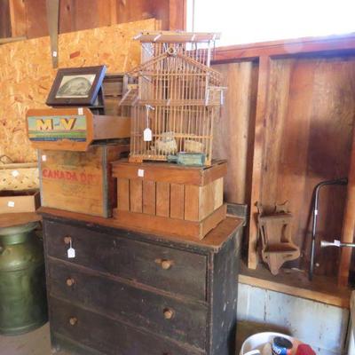Estate sale photo