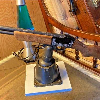 https://www.ebay.com/itm/115537915637	NW1015 VINTAGE ARCADE GUN FROM PONCHARTRAIN BEACH NEW ORLEANS LOUISIANA
