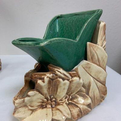 https://www.ebay.com/itm/125526187456	JF4005 Art Nouveau McCoy Matching Tulip Bookend Planters
